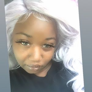 Meet your Posher, Arielle